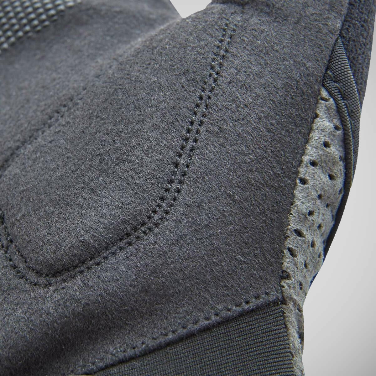 Reebok Training Gloves Black at Bytomic Trade and Wholesale