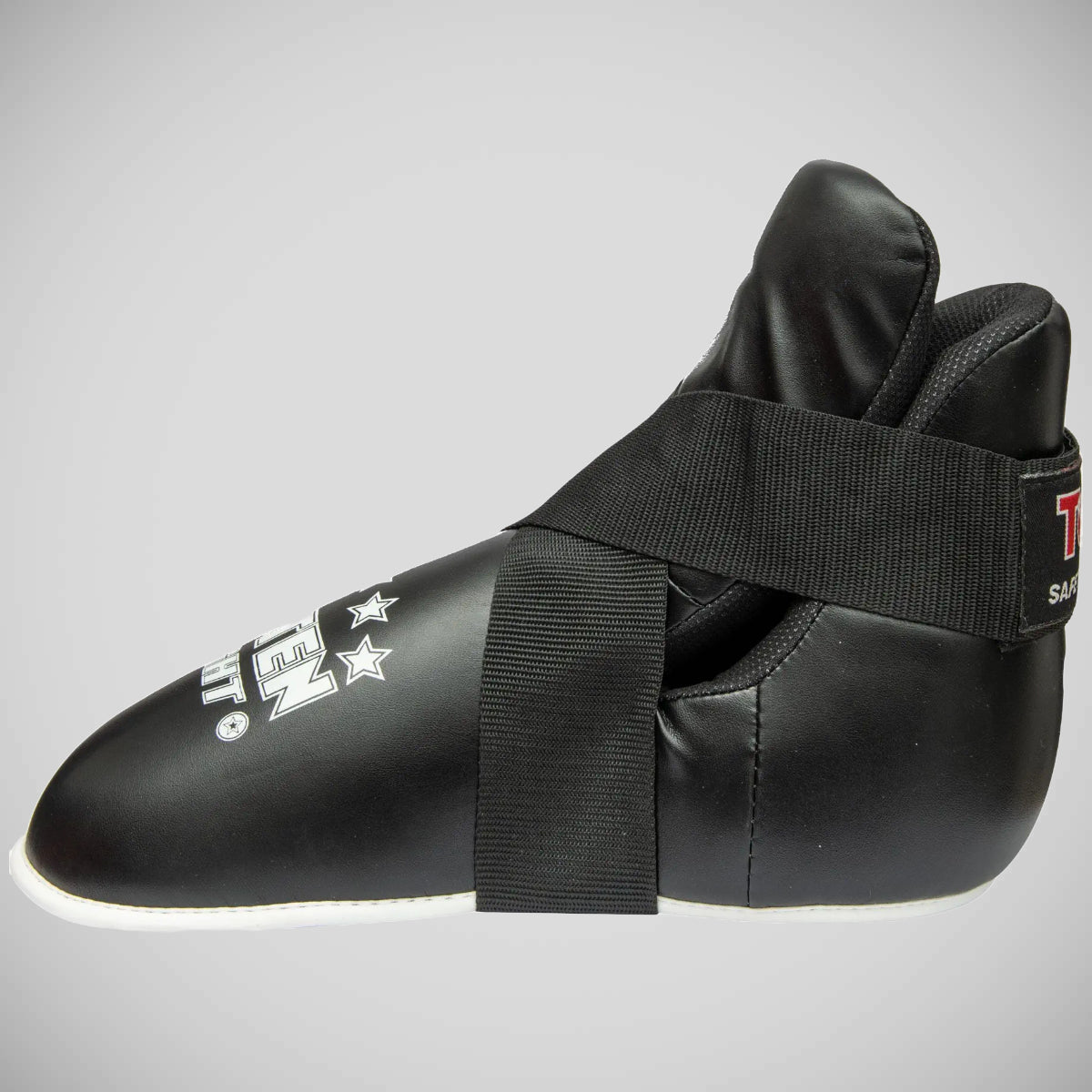 Black Top Ten Fight Kicks at Bytomic Trade and Wholesale