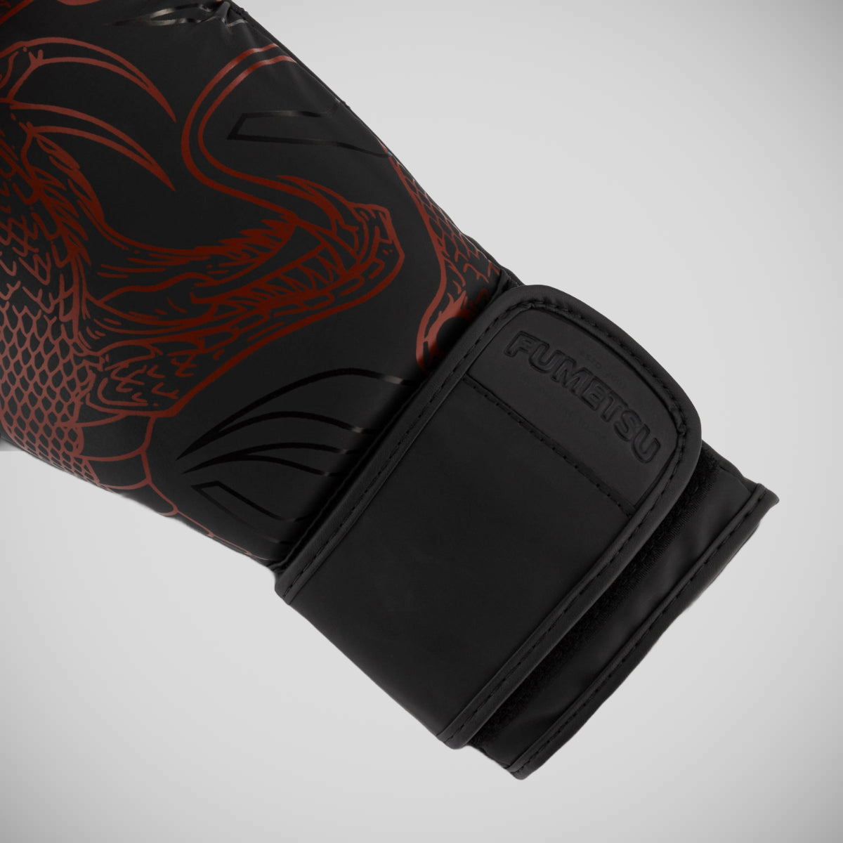 Fumetsu Anaconda Boxing Gloves Black/Red at Bytomic Trade and Wholesale