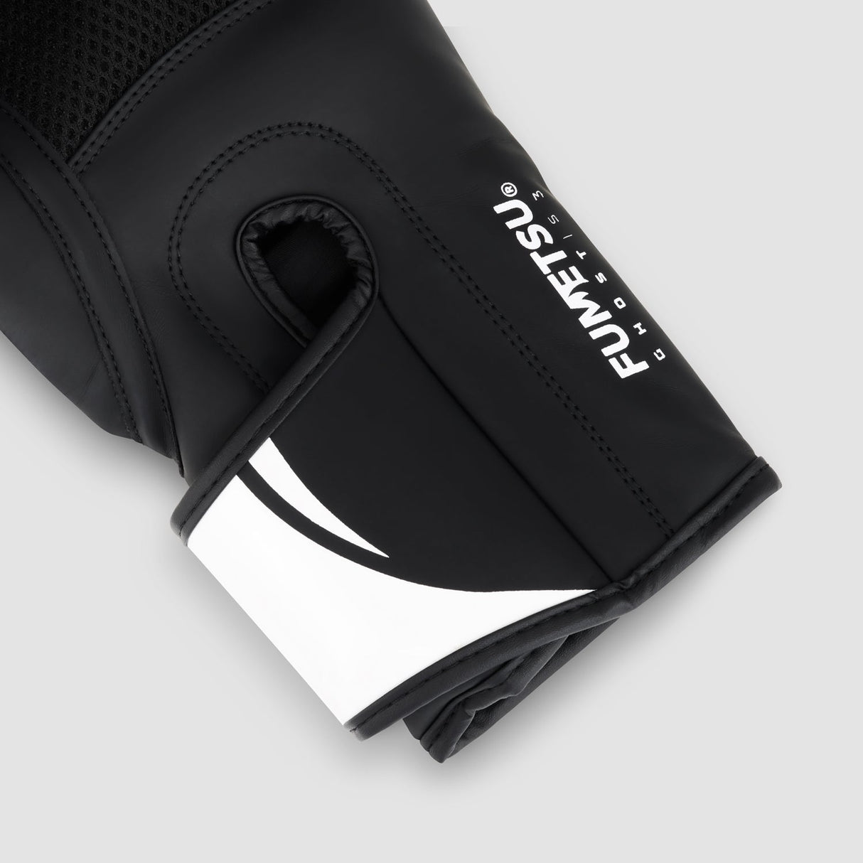 Fumetsu Ghost S3 Boxing Gloves Black/White at Bytomic Trade and Wholesale