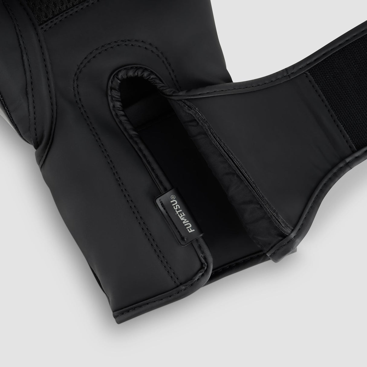 Fumetsu Ghost S3 Boxing Gloves Black/White at Bytomic Trade and Wholesale