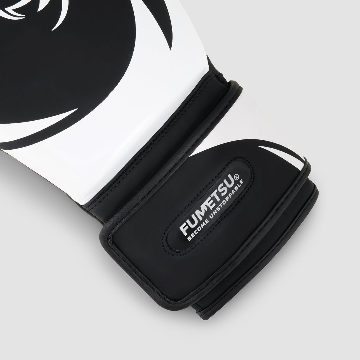Fumetsu Ghost S3 Boxing Gloves Black/White at Bytomic Trade and Wholesale