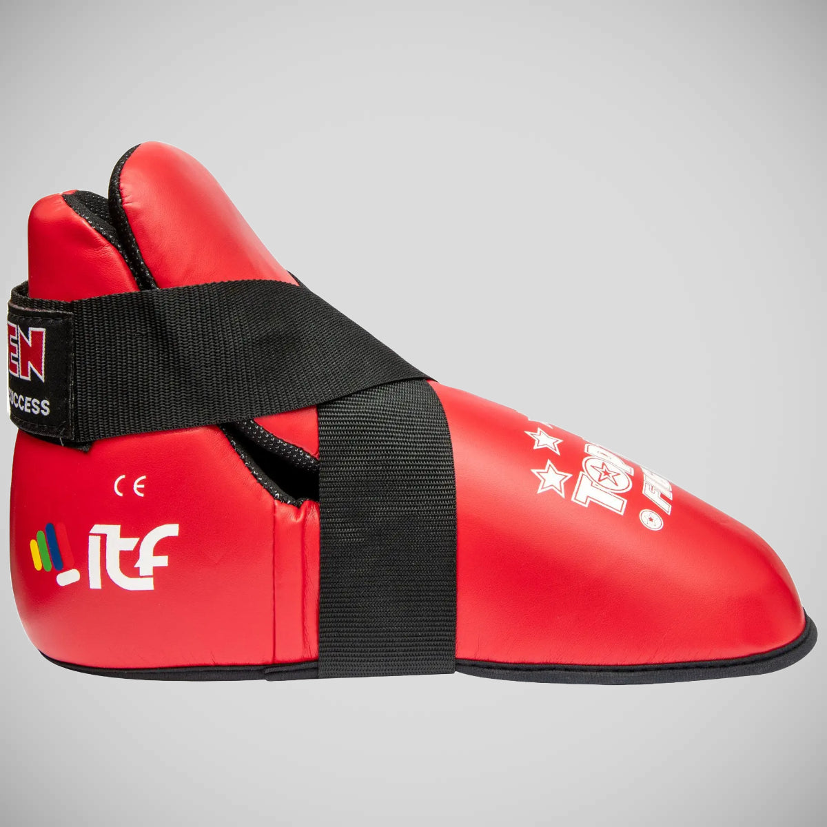 Red Top Ten Fight Kicks at Bytomic Trade and Wholesale