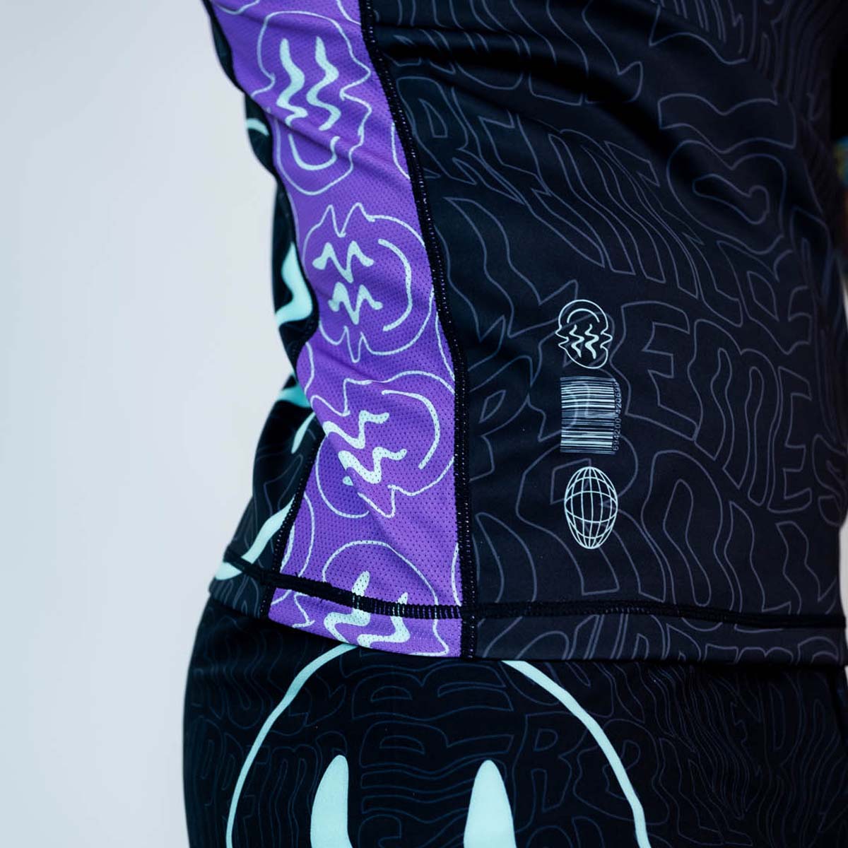 Roll Supreme The Rave Ultraviolet Brain Freeze Short Sleeve Rash Guard at Bytomic Trade and Wholesale