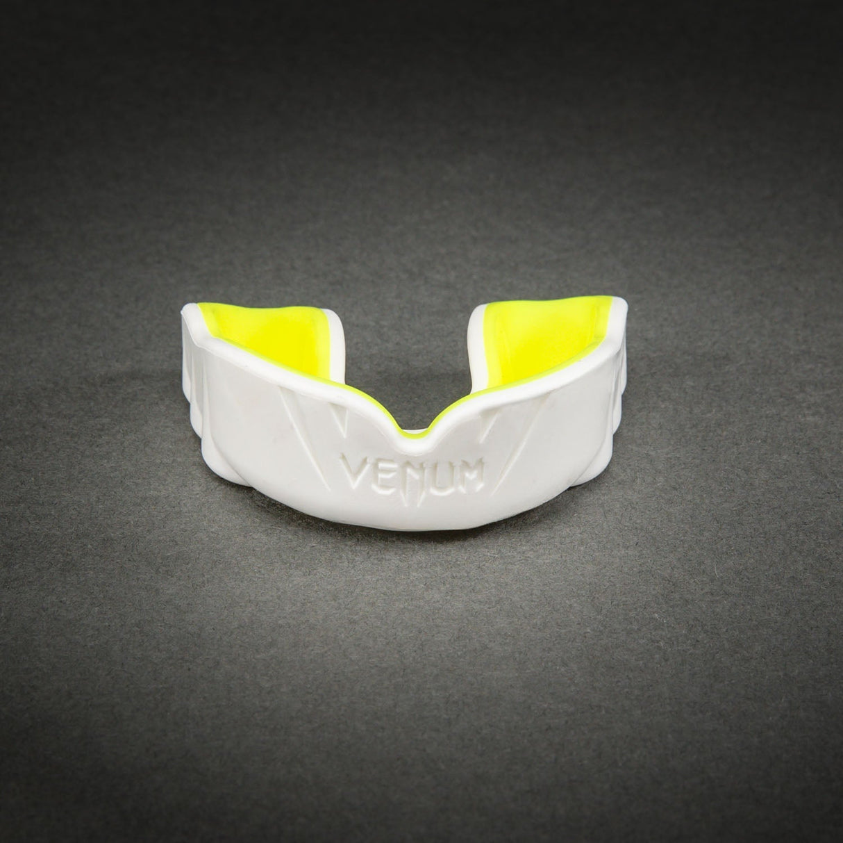 Venum Challenger Mouthguard White/Yellow at Bytomic Trade and Wholesale