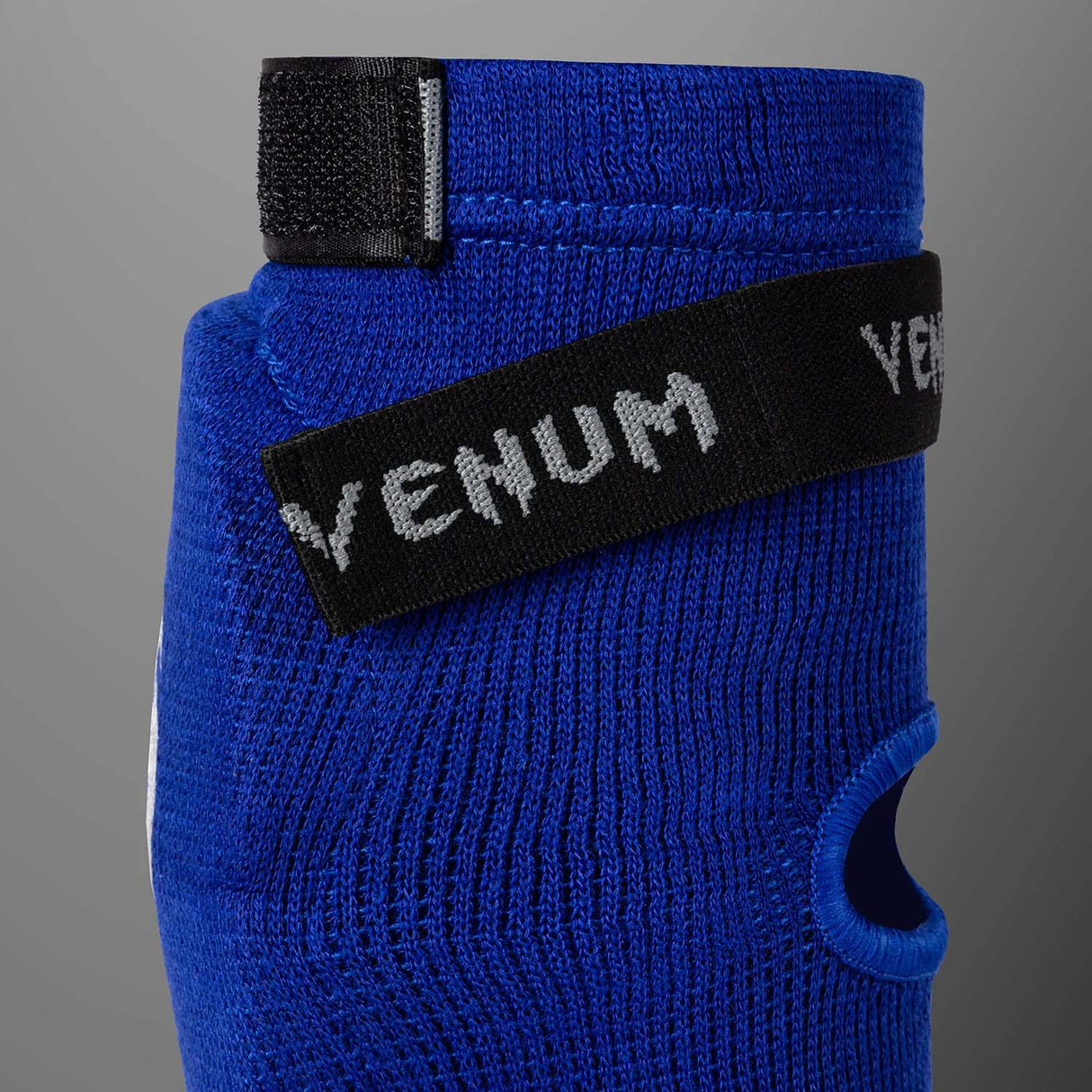 Venum Kontact Elbow Pads Royal Blue/Silver at Bytomic Trade and Wholesale