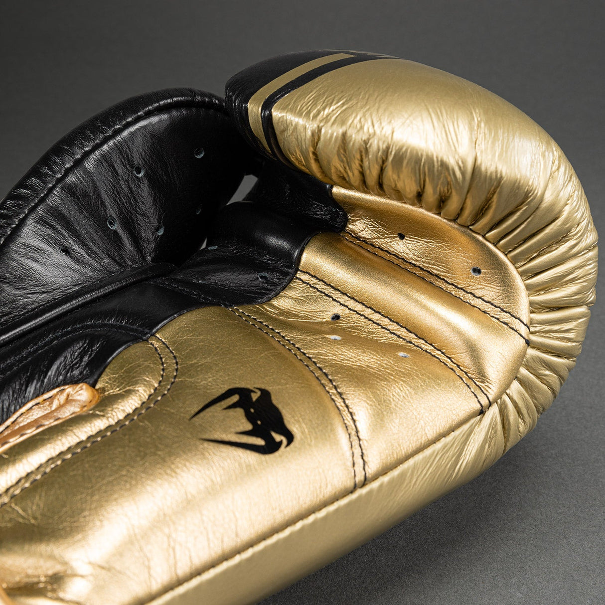 Venum Shield Pro Boxing Gloves Velcro - 5