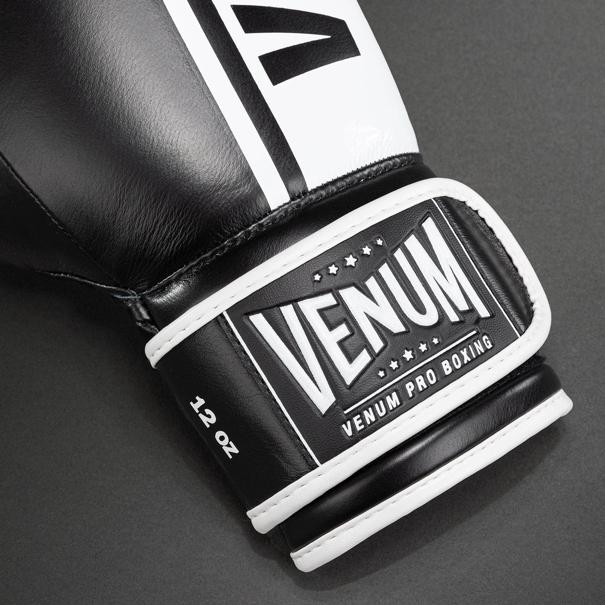 Venum Shield Pro Boxing Gloves with Velcro Black/White - detail