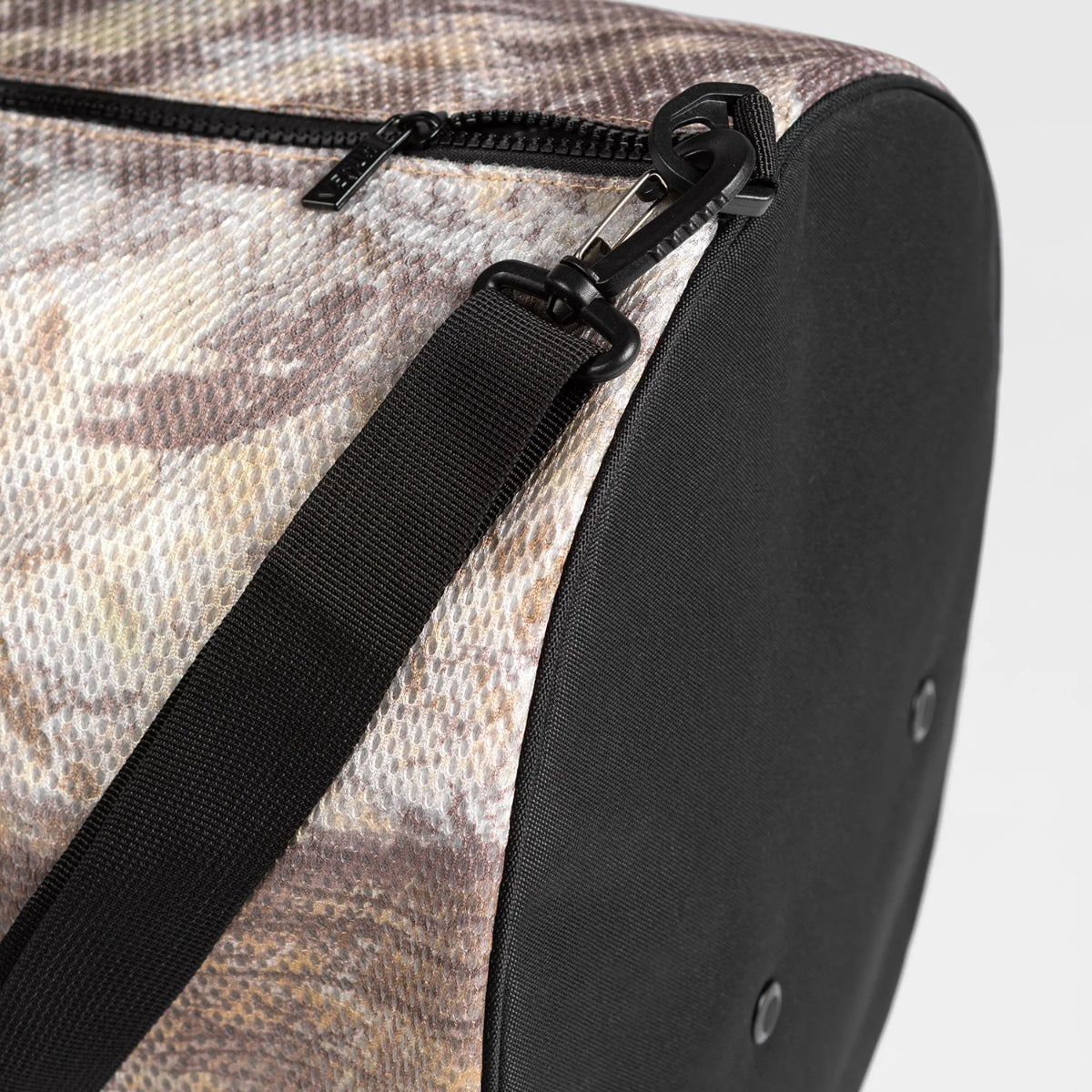 Desert Camo Venum Laser XT Realtree Duffle Bag at Bytomic Trade and Wholesale