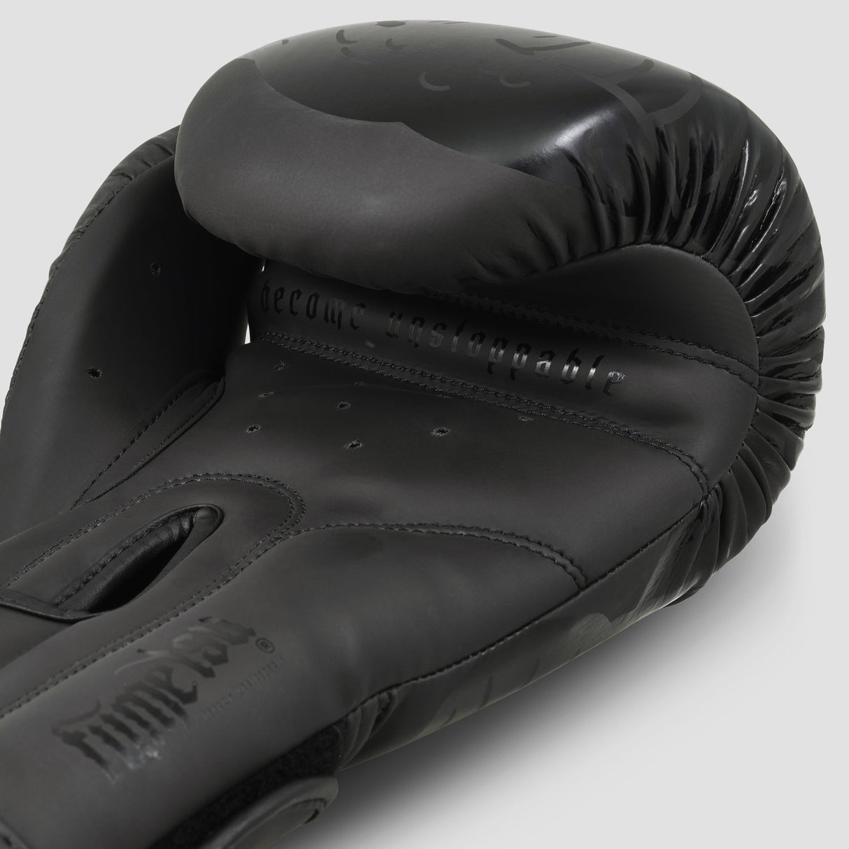 Black Fumetsu Snake Eyes Boxing Gloves at Bytomic Trade and Wholesale