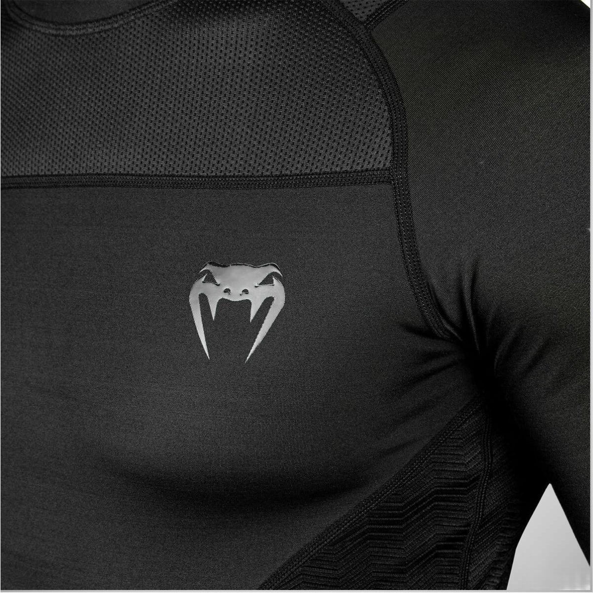 Black Venum G-Fit Short Sleeved Rash Guard at Bytomic Trade and Wholesale