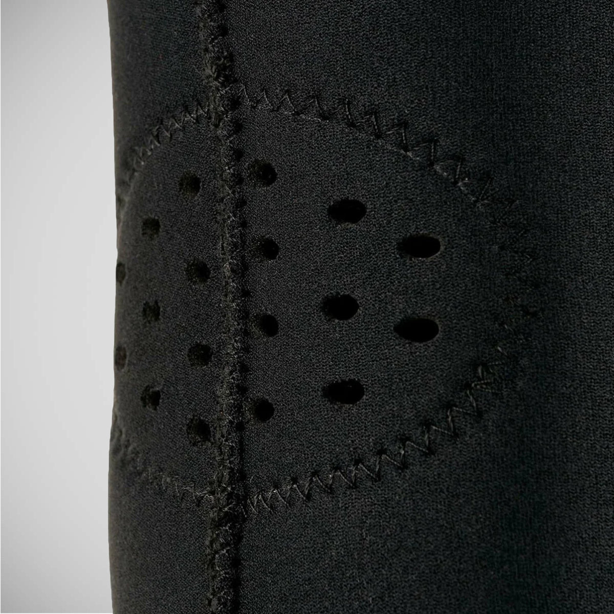 Black/Gold Venum Kontact Gel Knee Pad at Bytomic Trade and Wholesale