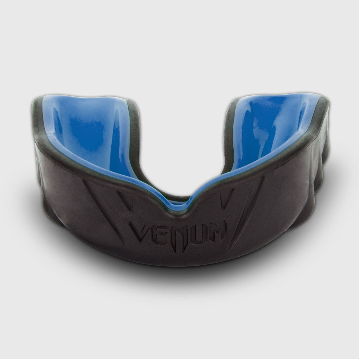 Black/Blue Venum Challenger Mouthguard at Bytomic Trade and Wholesale