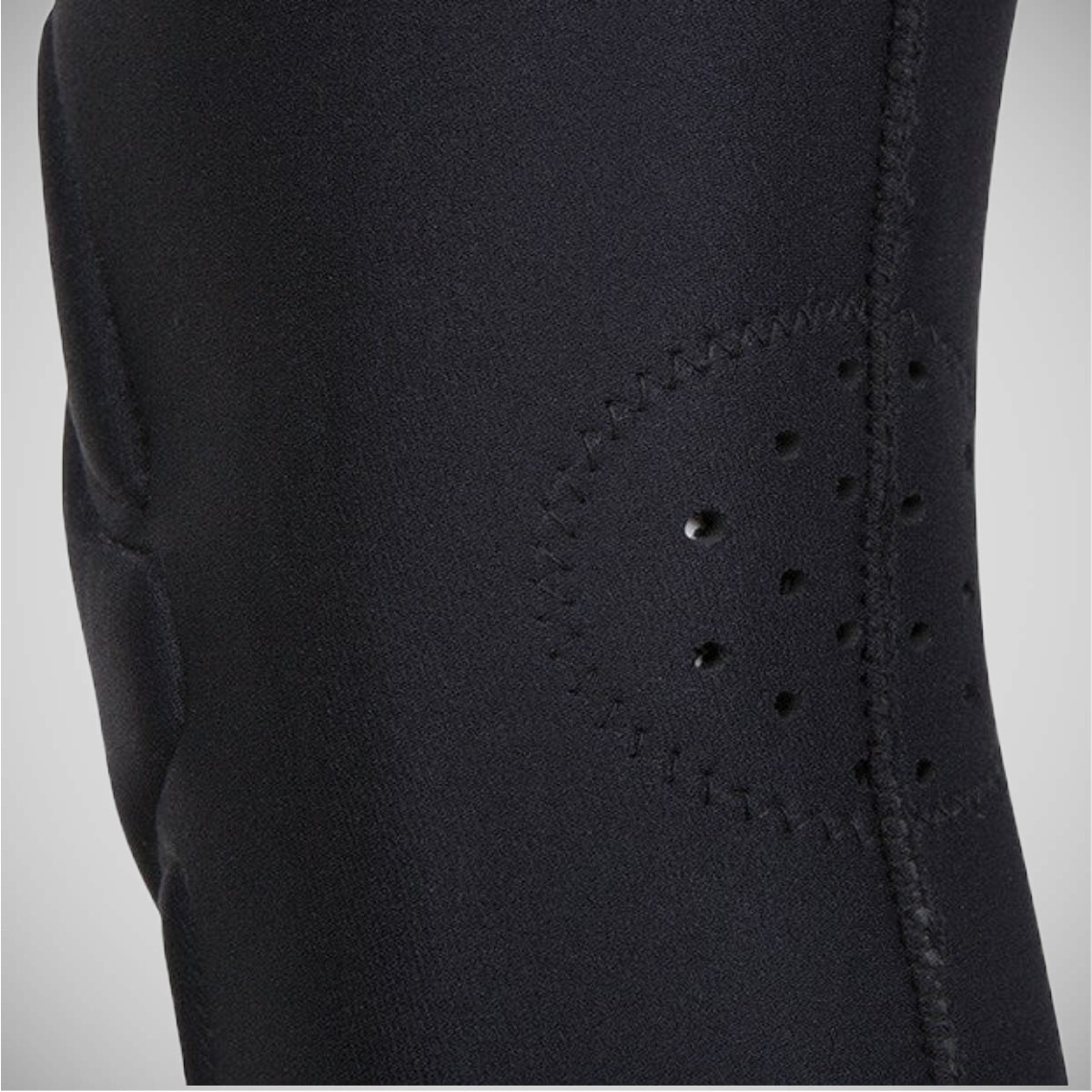 Black Venum Kontact Gel Knee Pads OLD    at Bytomic Trade and Wholesale