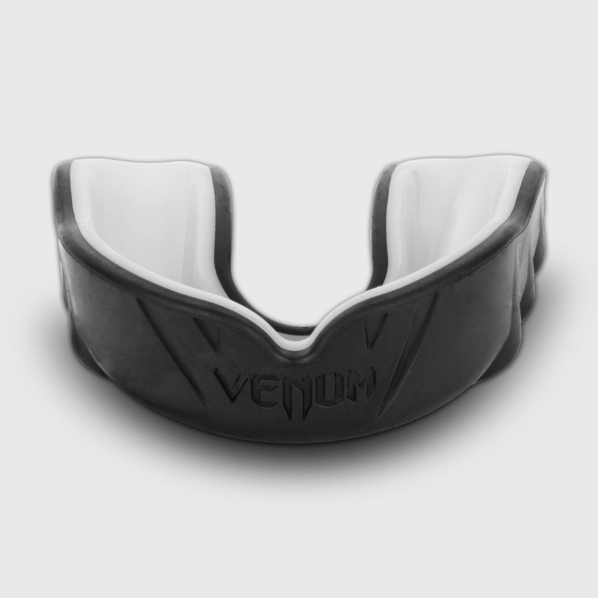 Black/White Venum Challenger Mouthguard at Bytomic Trade and Wholesale