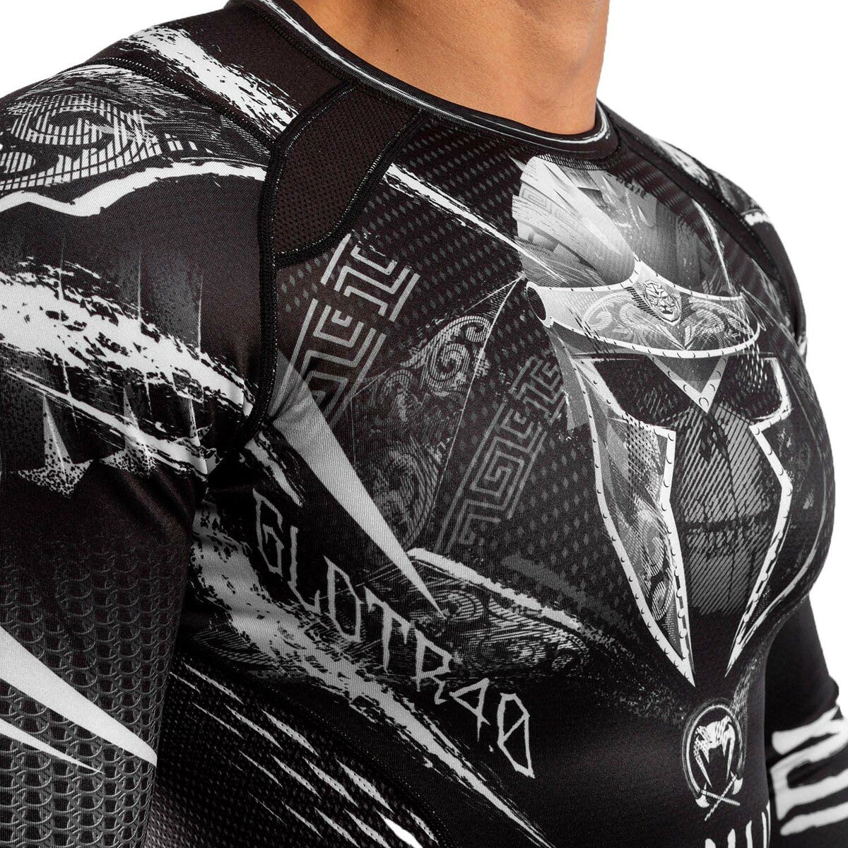 Black-White Venum GLDTR 4.0 Long Sleeve Rash Guard    at Bytomic Trade and Wholesale