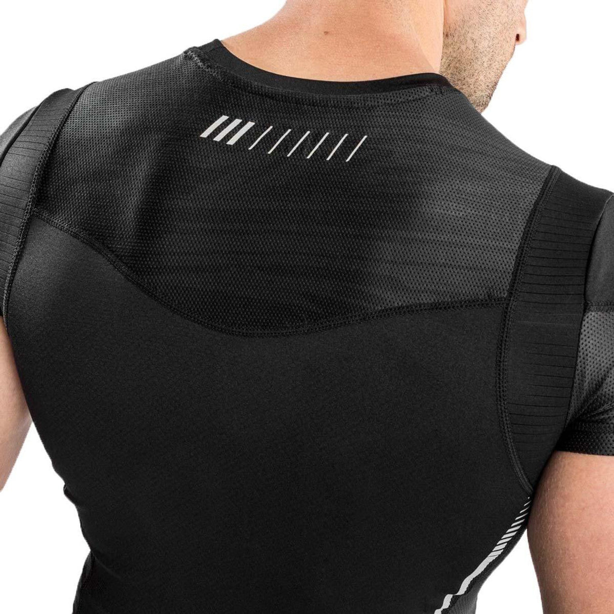 Venum Tempest 2.0 Short Sleeve Rash Guard at Bytomic Trade and Wholesale