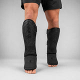 Fumetsu Anaconda Shin/Instep Guards Black/Black Lifestyle 5
