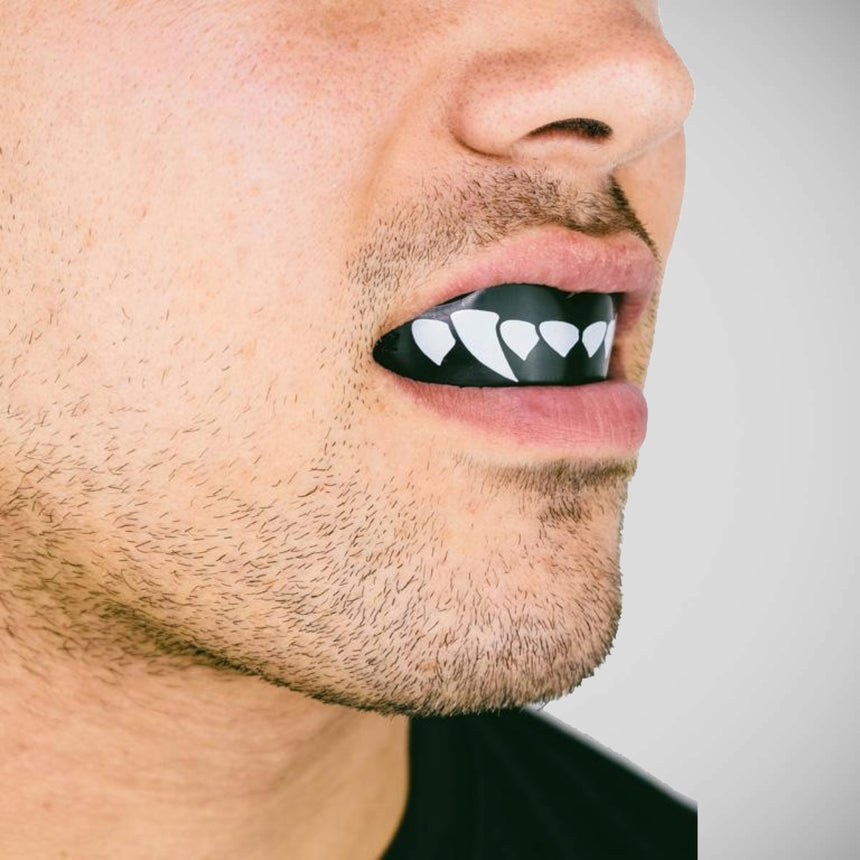 SafeJawz Extro Fangz Mouth Guard Black/White    at Bytomic Trade and Wholesale