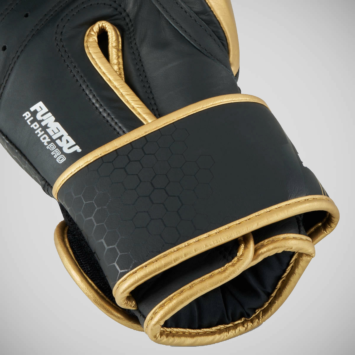 Fumetsu Alpha Pro Boxing Gloves Black/Gold    at Bytomic Trade and Wholesale