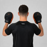 Fumetsu Icon Focus Mitts Black/Orange