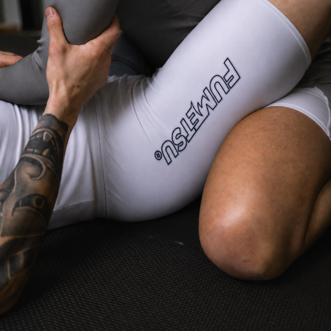 Fumetsu Icon Vale Tudo Shorts White