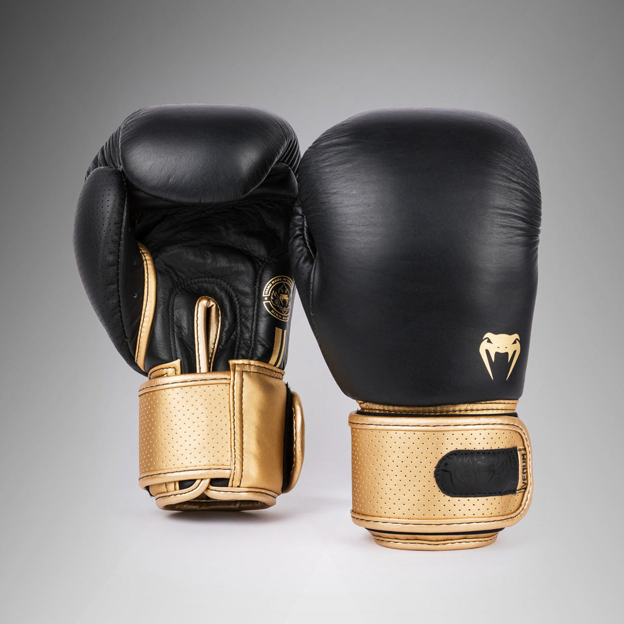 Venum Power 2.0 Boxing Gloves Black/Gold - detail