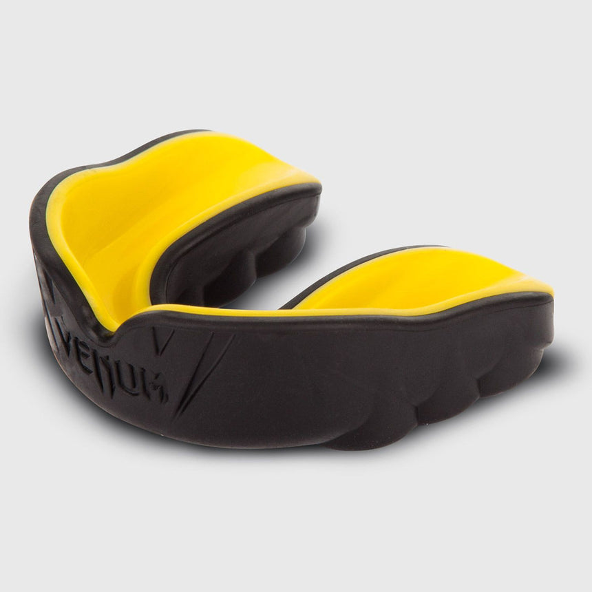 Black/Yellow Venum Challenger Mouthguard    at Bytomic Trade and Wholesale