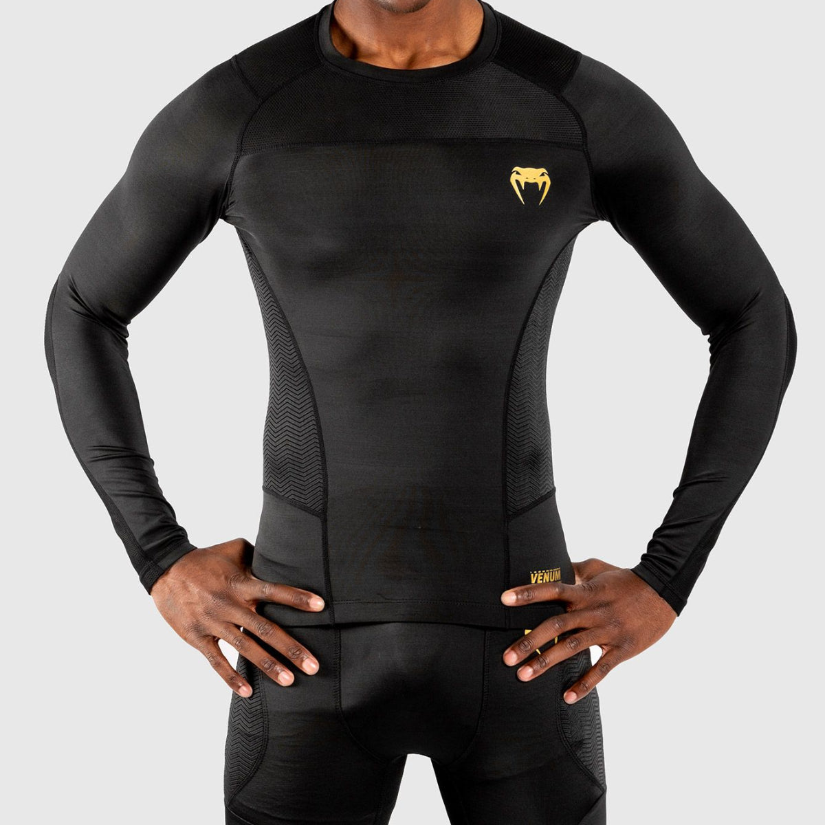 Black/Gold Venum G-Fit Long Sleeve Rash Guard – Bytomic Trade & Wholesale