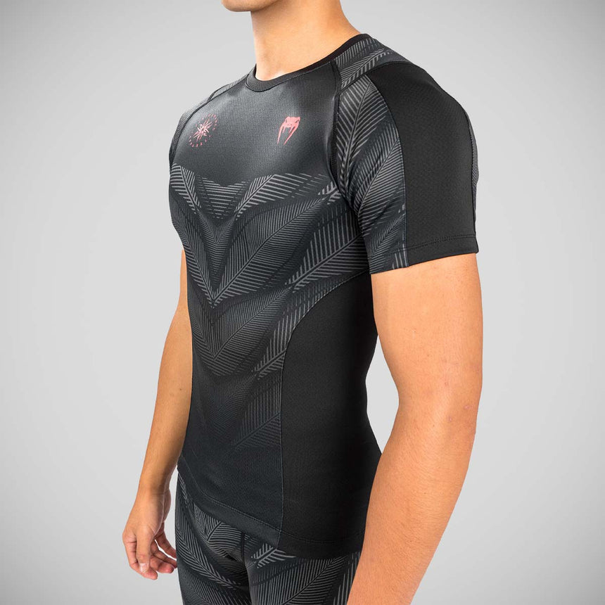 Black/Red Venum Phantom Short Sleeve Rash Guard    at Bytomic Trade and Wholesale