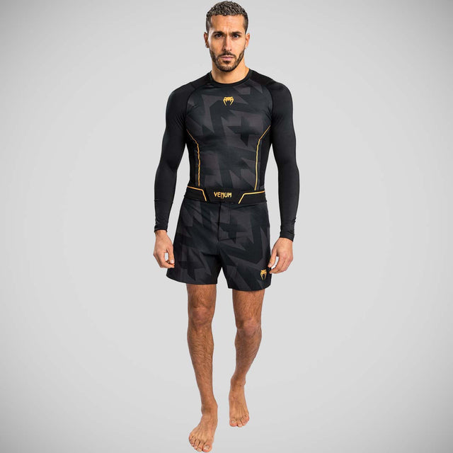 Black/Gold Venum Razor Long Sleeve Rash Guard    at Bytomic Trade and Wholesale