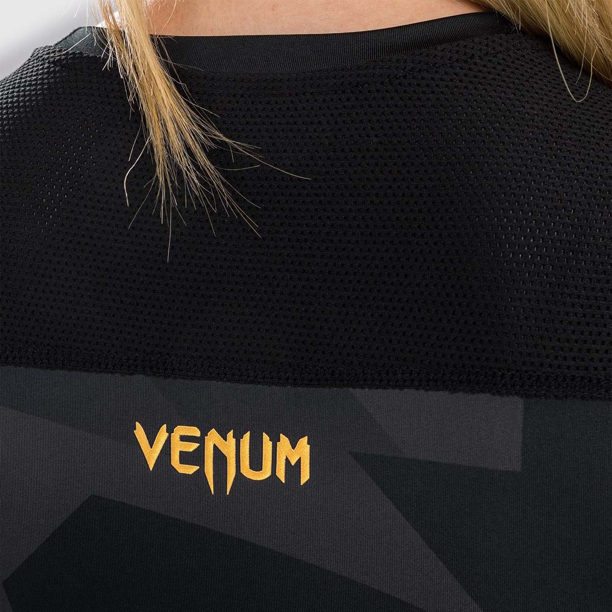 Black/Gold Venum Razor Women's Long Sleeve Rash Guard    at Bytomic Trade and Wholesale
