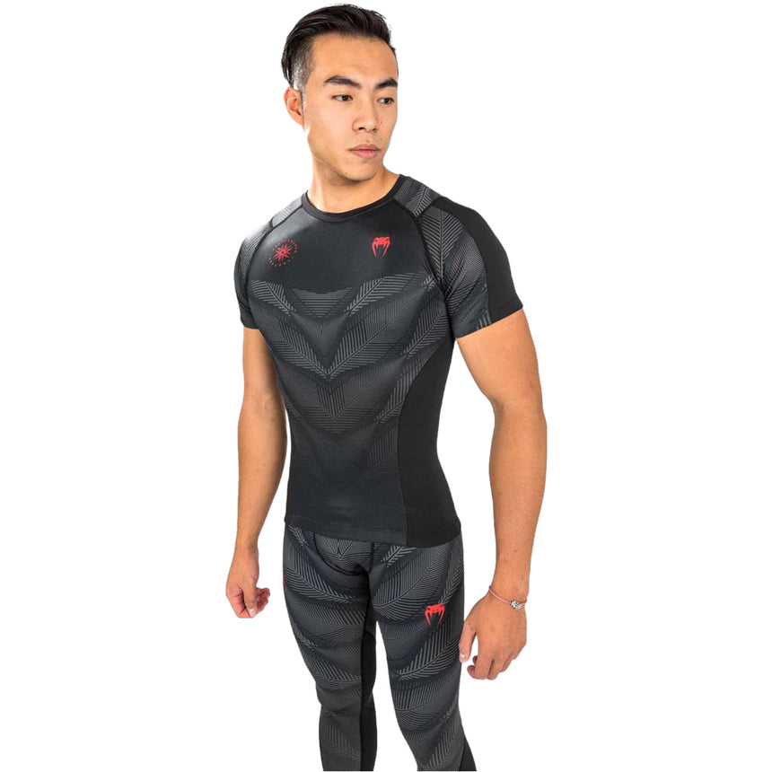 Black/Red Venum Phantom Short Sleeve Rash Guard    at Bytomic Trade and Wholesale