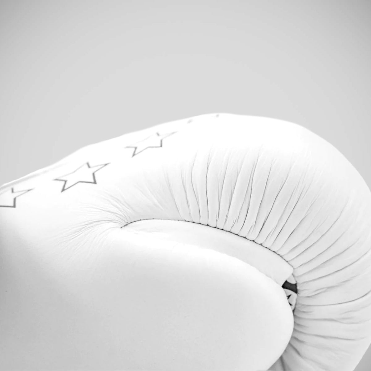 White Top Ten Superfight Boxing Gloves    at Bytomic Trade and Wholesale