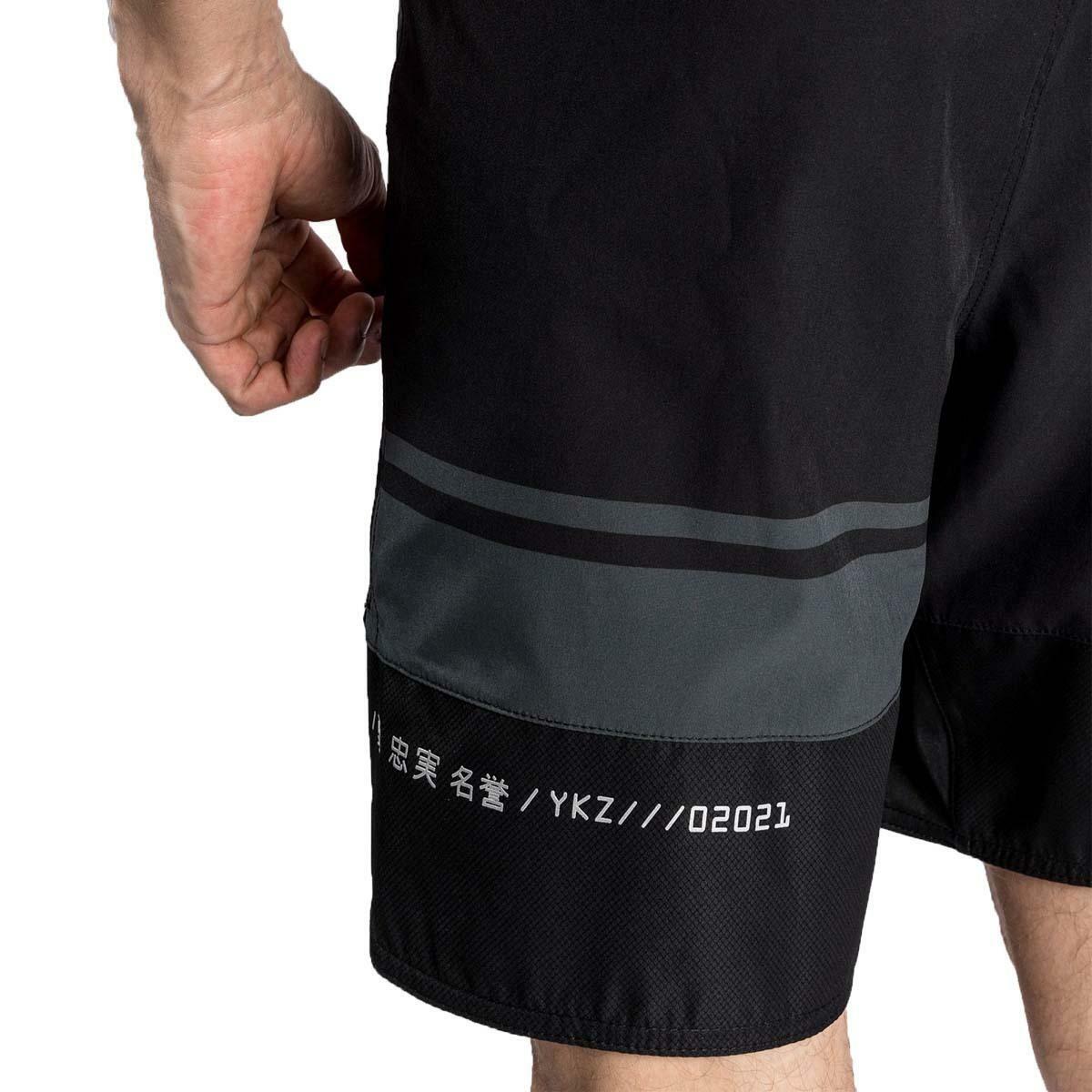 Venum YKZ21 Fight Shorts    at Bytomic Trade and Wholesale