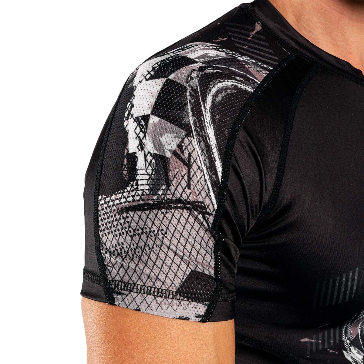 Venum Skull Short Sleeve Rash Guard    at Bytomic Trade and Wholesale