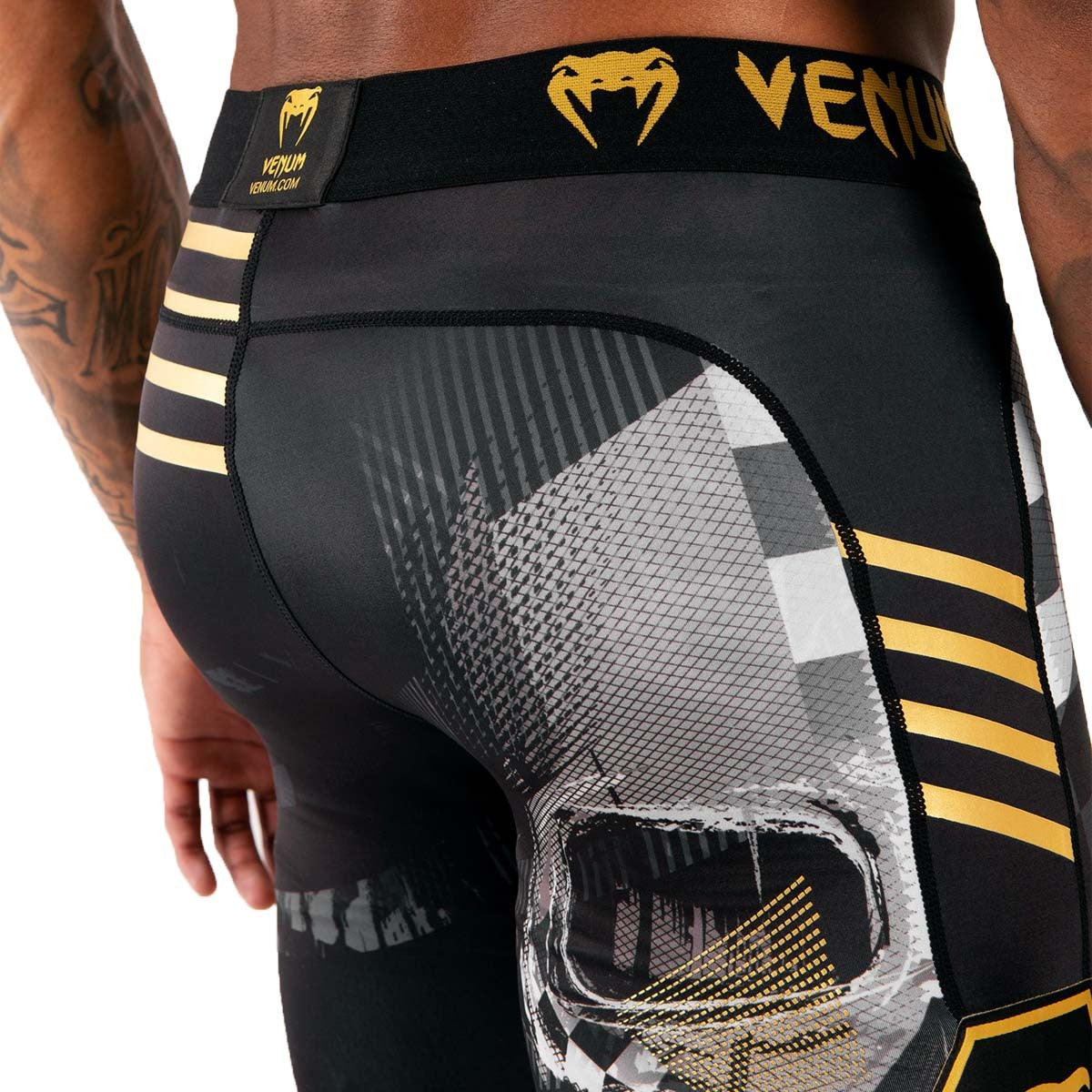 Venum Skull Compression Shorts    at Bytomic Trade and Wholesale